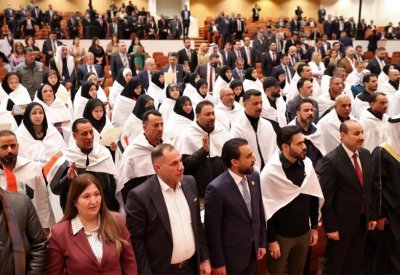 غموض في العراق.. البرلمان يبحث عن بدلاء لنواب الصدر