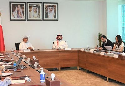 وزير الصناعة يترأس أعمال اجتماع مجلس تنمية المؤسسات الصغيرة والمتوسطة