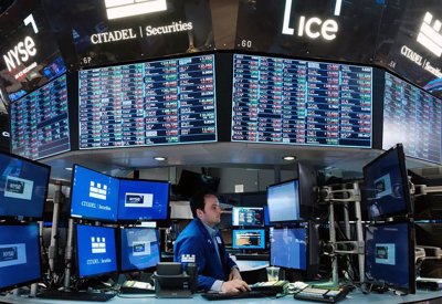 الأسهم الأمريكية تدخل مرحلة السوق الهابطة وسط توقعات متشائمة