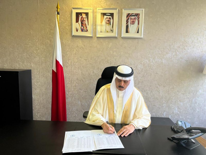 بالأسماء: وزير التربية والتعليم يعتمد نتائج الطلبة.. ونسبة النجاح بالثانوية 97.3%