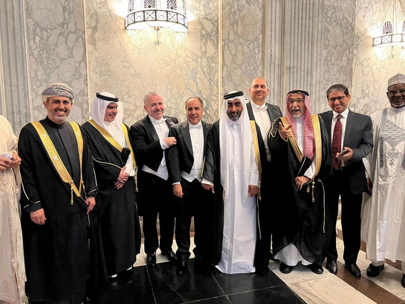 سفير البحرين غير المقيم في أمستردام يشارك في الأمسية السنوية التي أقامها جلالة ملك هولندا