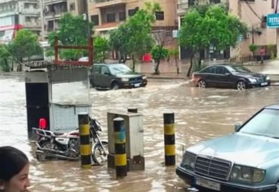 لبنان.. سيول وعواصف رعدية وبرَد "في عز الصيف"