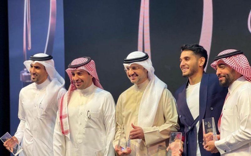 "النجومية والمسؤولية" تناقش وواقع ومستقبل المنصات والمشاهير
