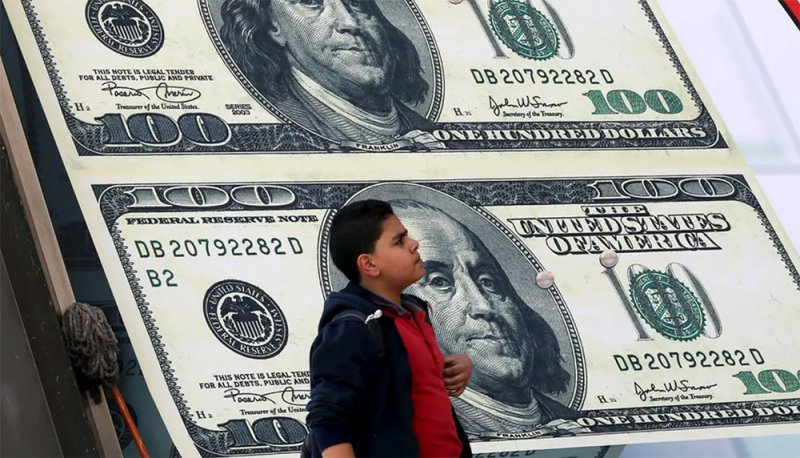 سعر الدولار في مصر يصل لهذا المستوى.. وهدوء يسود سوق الصرف