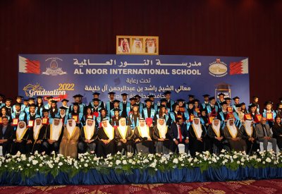 محافظ العاصمة يرعى حفل تخريج طلبة مدرسة النور العالمية