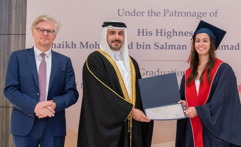 محمد بن سلمان: تفوق طلبة البحرين يبعث على الفخر