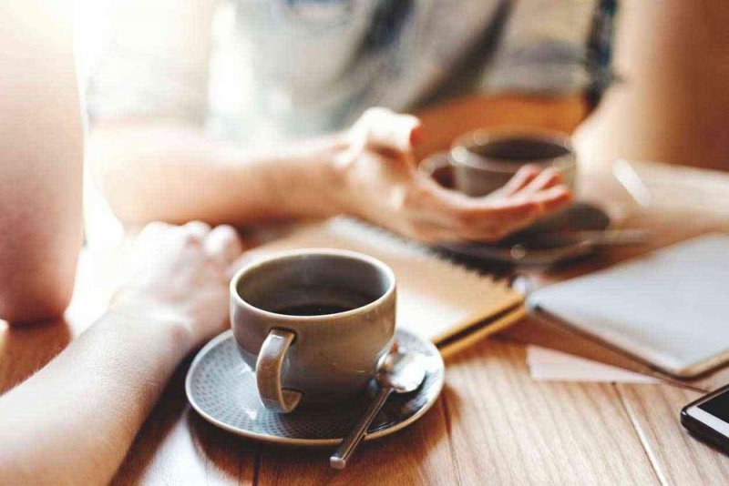 تحذير  لا تشرب القهوة في هذا الوقت