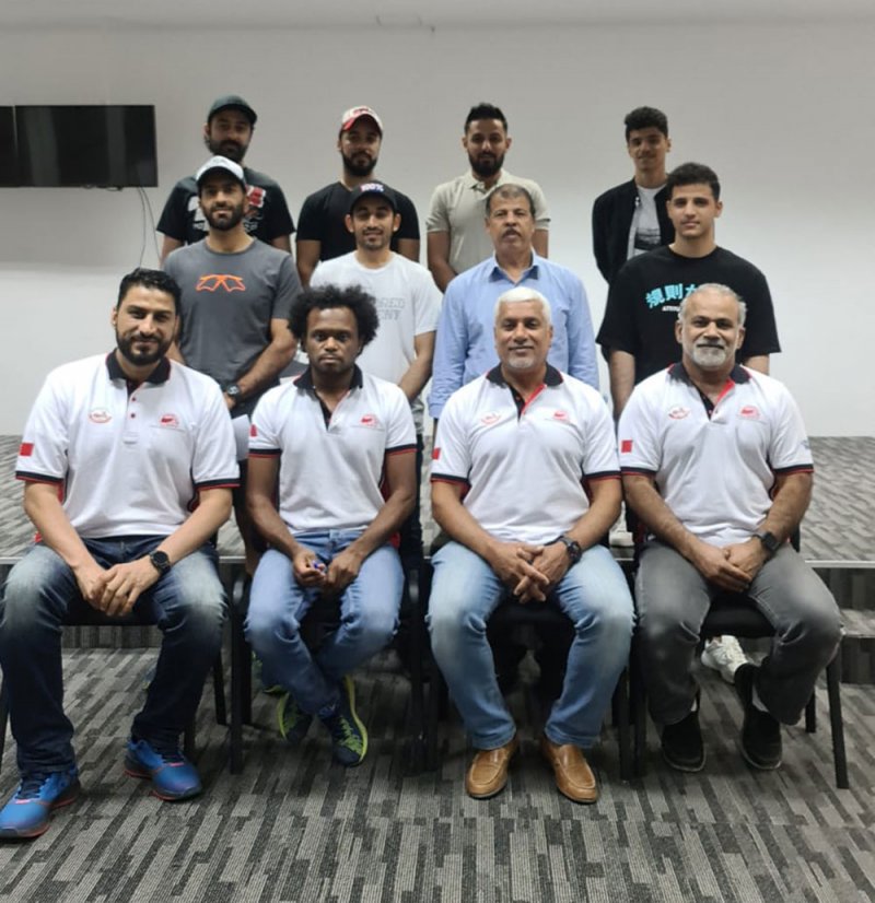 اللجنة البحرينية للدراجات النارية تجتمع بعدد من المتسابقين بمختلف الفئات