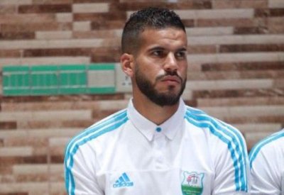 الأهلي يفاوض المغربي زكريا الإسماعيلي