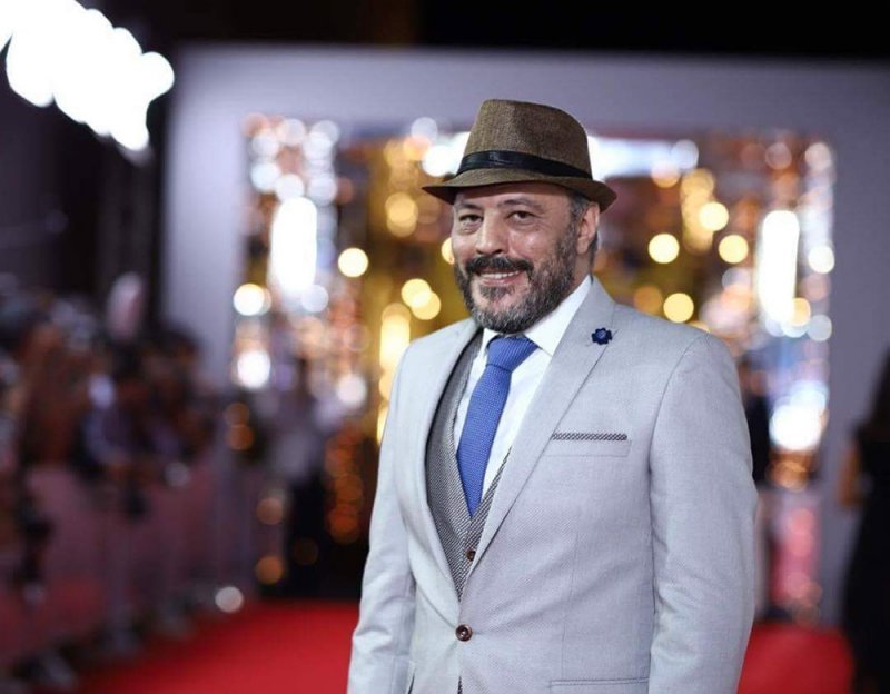 "عمرو عبدالجليل" هو نجيب الريحاني!