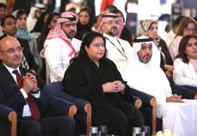 هذه الجامعة تطلق أكبر حزمة من المنح الدراسية منذ تأسيسها.. تعرف عليها