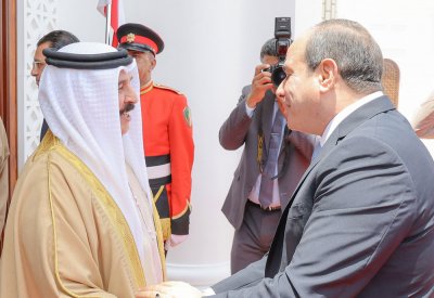 الرئيس المصري يغادر البلاد بعد زيارة رسمية لمملكة البحرين