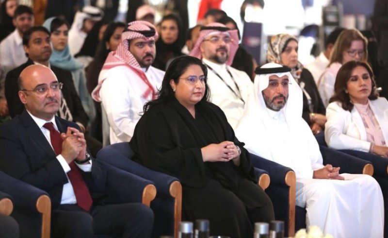 هذه الجامعة تطلق أكبر حزمة من المنح الدراسية منذ تأسيسها.. تعرف عليها