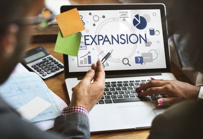 شيرإت تعلن عن خطط استراتيجية للتوسع والنمو في الخليج
