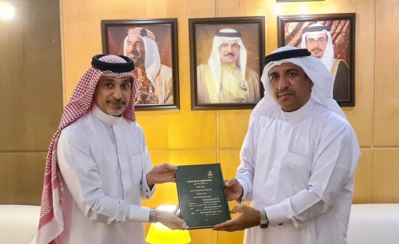 رئيس المحكمة الدستورية يستقبل الدكتور حسين محمد البوعلي
