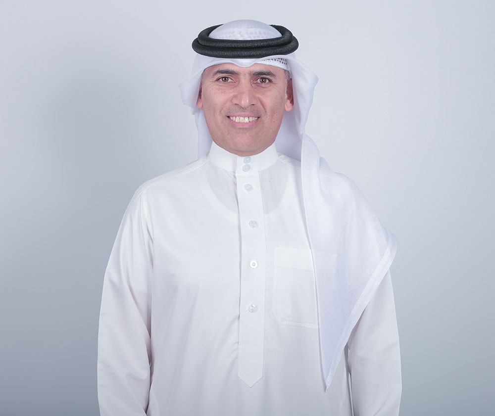 ياسر تلفت
