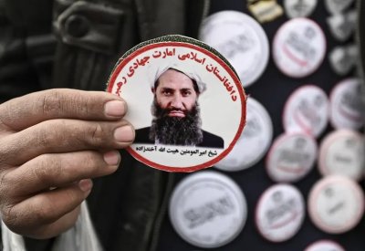 زعيم طالبان "الغامض" يحضر تجمعاً دينياً في العاصمة الأفغانية