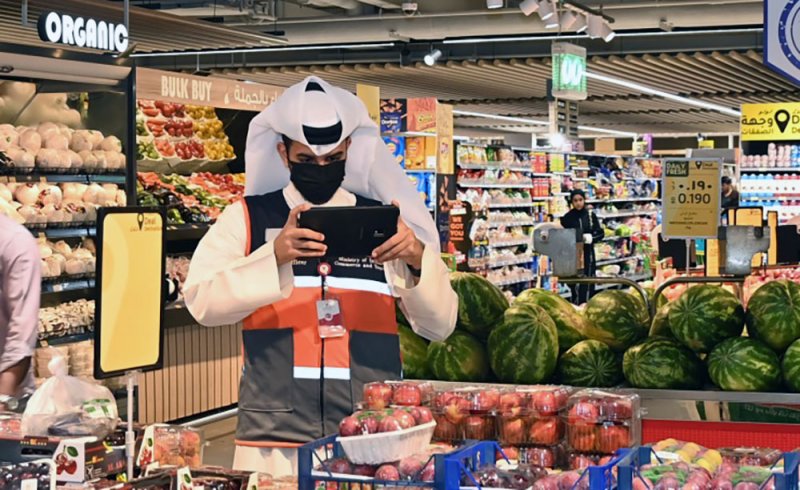 الصناعة والتجارة: ضمان انسيابية تدفق المنتجات واستقرار أسعار السلع الأساسية