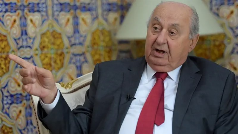 رئيس الدستورية بتونس ينتقد الدستور: لا يشبه ما قدمناه
