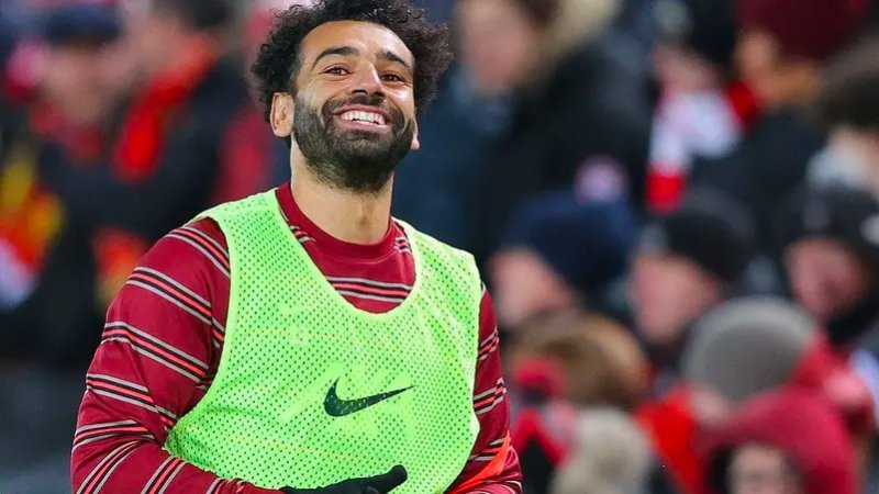 أسطورة مانشستر يونايتد ساخرًا: صلاح تلاعب بليفربول