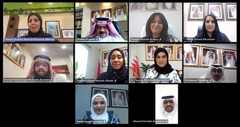 لجنة المناقصات بـ"التربية" تعقد اجتماعها