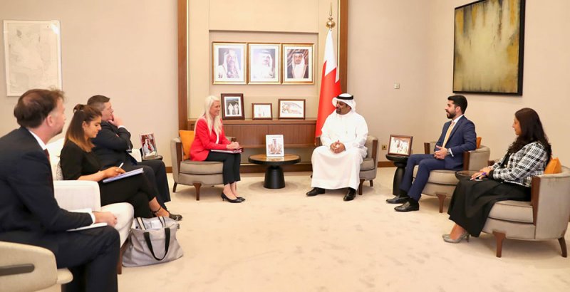 وزير المالية: مواصلة تعزيز مسارات التعاون المالي والاقتصادي بين البحرين والمملكة المتحدة
