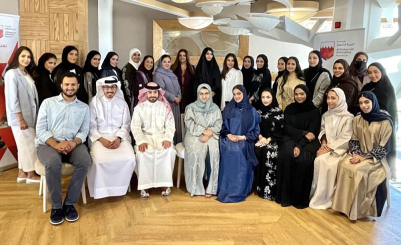 مؤسسة المبرّة الخليفية تحتفي بخريجي برنامج رايات للمنح الدراسية