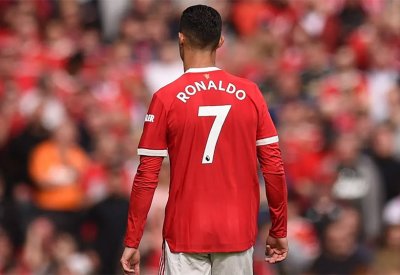 رونالدو يشعل التكهنات.. لم يلتحق بتدريبات مان يونايتد