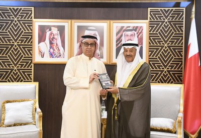 رئيس مجلس الشورى يشيد بالدور الذي يضطلع به الإعلاميين والمخرجين البحرينيين في إنتاج الأفلام الوثائقية