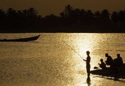 أنهار العراق تختنق بمياه الصرف الصحي.. وتحذير من أزمة بيئية