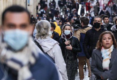 فرنسا تسجل أكثر من 200 ألف إصابة كورونا خلال 24 ساعة