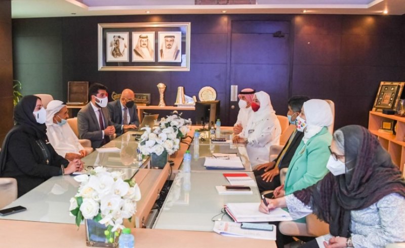 الحرص على توفير الخدمات الصحية بأفضل جودة وأعلى كفاءة لجميع أفراد المجتمع وبمختلف الظروف