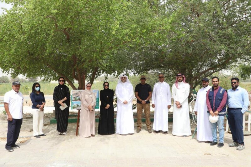 مدير عام بلدية المنطقة الجنوبية والبلدي القلاف يتفقدان مراحل إنجاز ممشى مدينة زايد