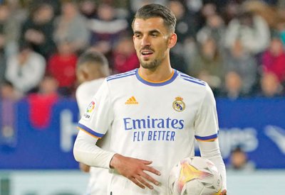 ريال مدريد يعرض على لاعبه التجديد موسمين