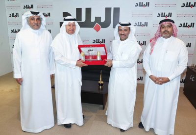 بالفيديو: وزير الاعلام يزور صحيفة البلاد