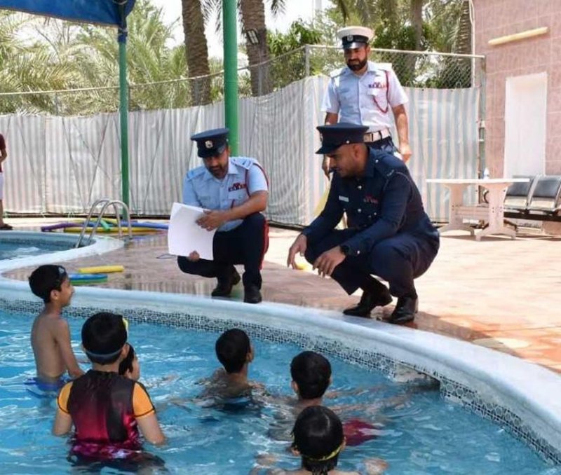 الإدارة العامة للدفاع المدني تطلق حملة السلامة في برك السباحة