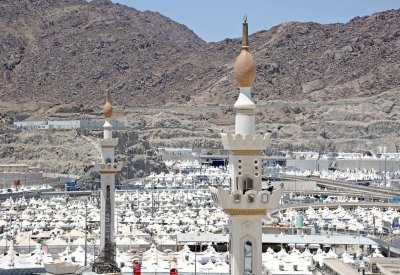 2094 بحرينيا ينطلقون لأداء مناسك الحج اليوم