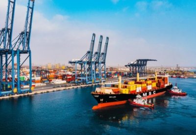 الإيرادات العامة لسلطنة عمان ترتفع بنسبة 49.9 % حتى مايو الماضي