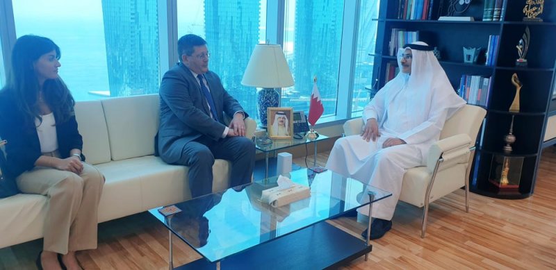 وزير التنمية الاجتماعية يستقبل سفير المملكة المتحدة لدى البحرين