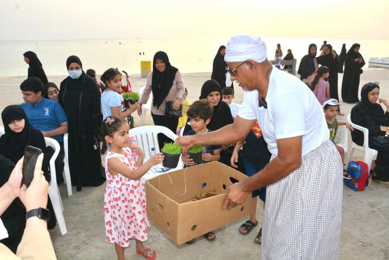 بالصور: المحافظة الشمالية تنظم مهرجان " الحية بيه"