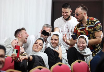 بالصور: زوار مركز الفاتح الإسلامي بعدسة "البلاد"