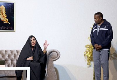 "الدنيا مقلوبة" تواصل عروضها بنجاح
