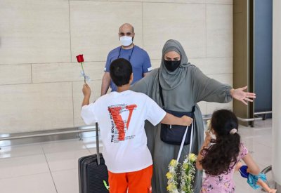 بالصور: عدسة "البلاد" تواكب عودة حجاج البحرين