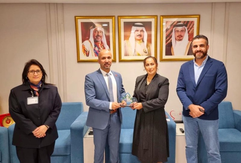 الجلاهمة تبحث تعزيز التعاون مع جمعية القلب الأميركية