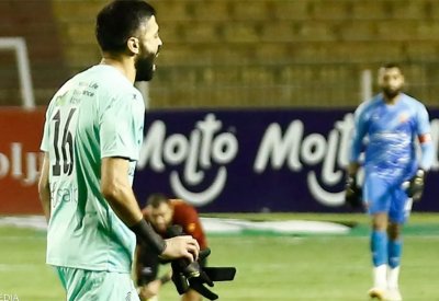 بالفيديو: "والله ما هلعب كورة تاني".. مشهد مؤثر لحارس.. وهذا السبب