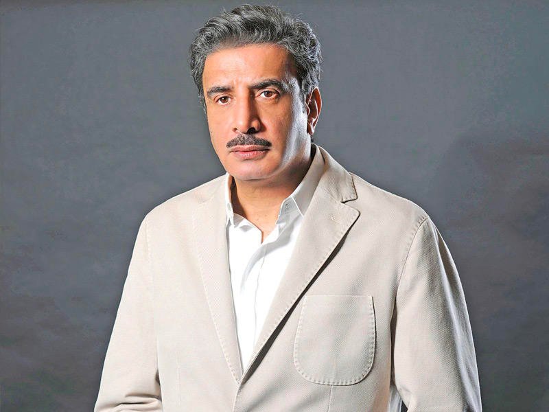 حسين المنصور: ”السوشال ميديا دمر الفن والمجتمع وخرب بيوت“!