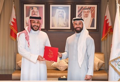 اتفاقية بين اللجنة الأولمبية واتحاد السباحة لتدريب 10 آلاف طفل وشاب