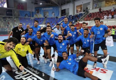 بالصور.. فرحة جمهور ولاعبي الكويت