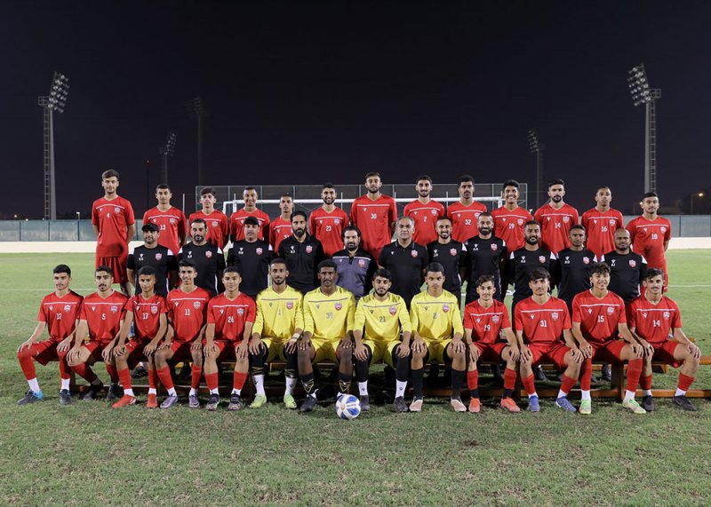 سمو الشيخ خليفة بن علي يشهد تحضيرات منتخب الشباب للمشاركة العربية