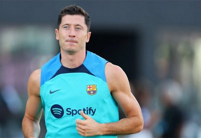 مباراة ليفاندوفسكي الأولى مع برشلونة.. هل تكون أمام الريال؟